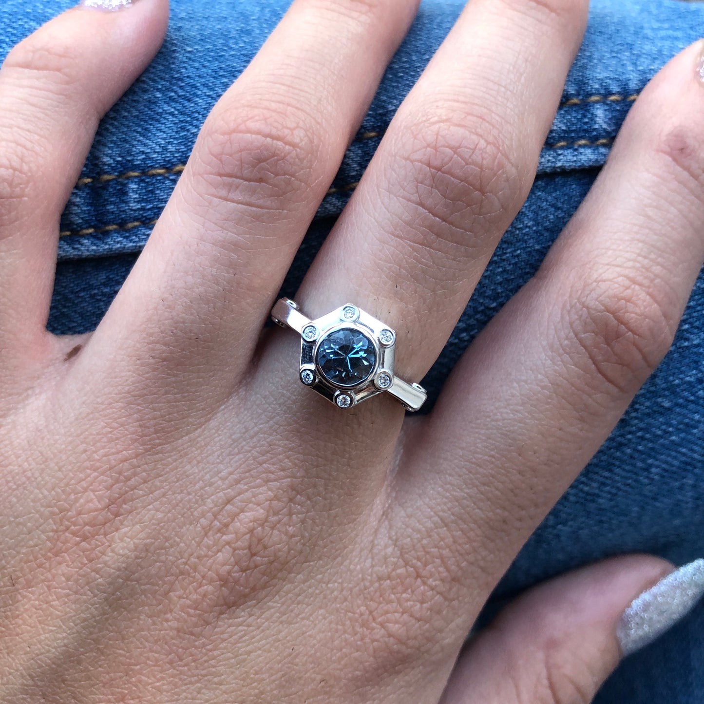 Hexy Ring in White Gold and Aquamarine