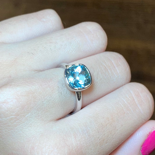 Khushi Cushion Ring in White Gold and Aquamarine